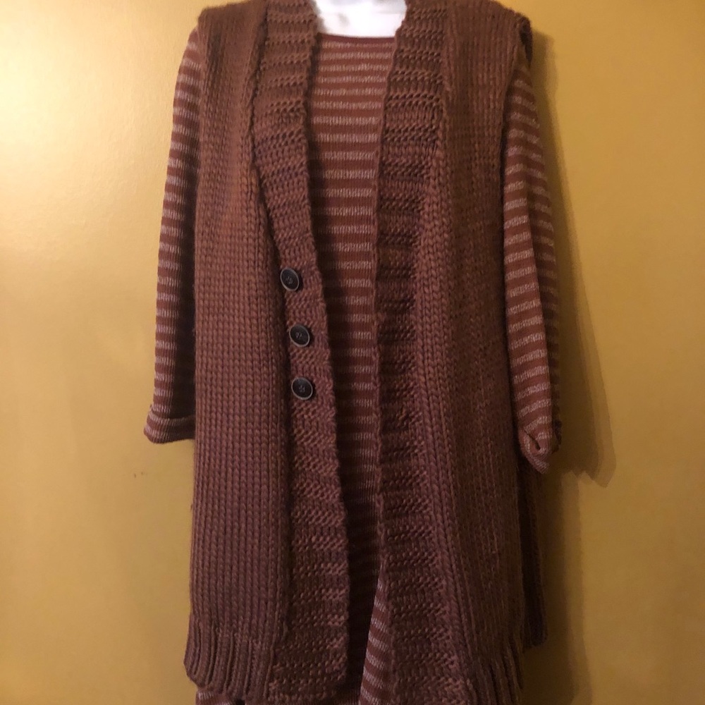 Simply Noelle sleeveless chunky brown cardigan